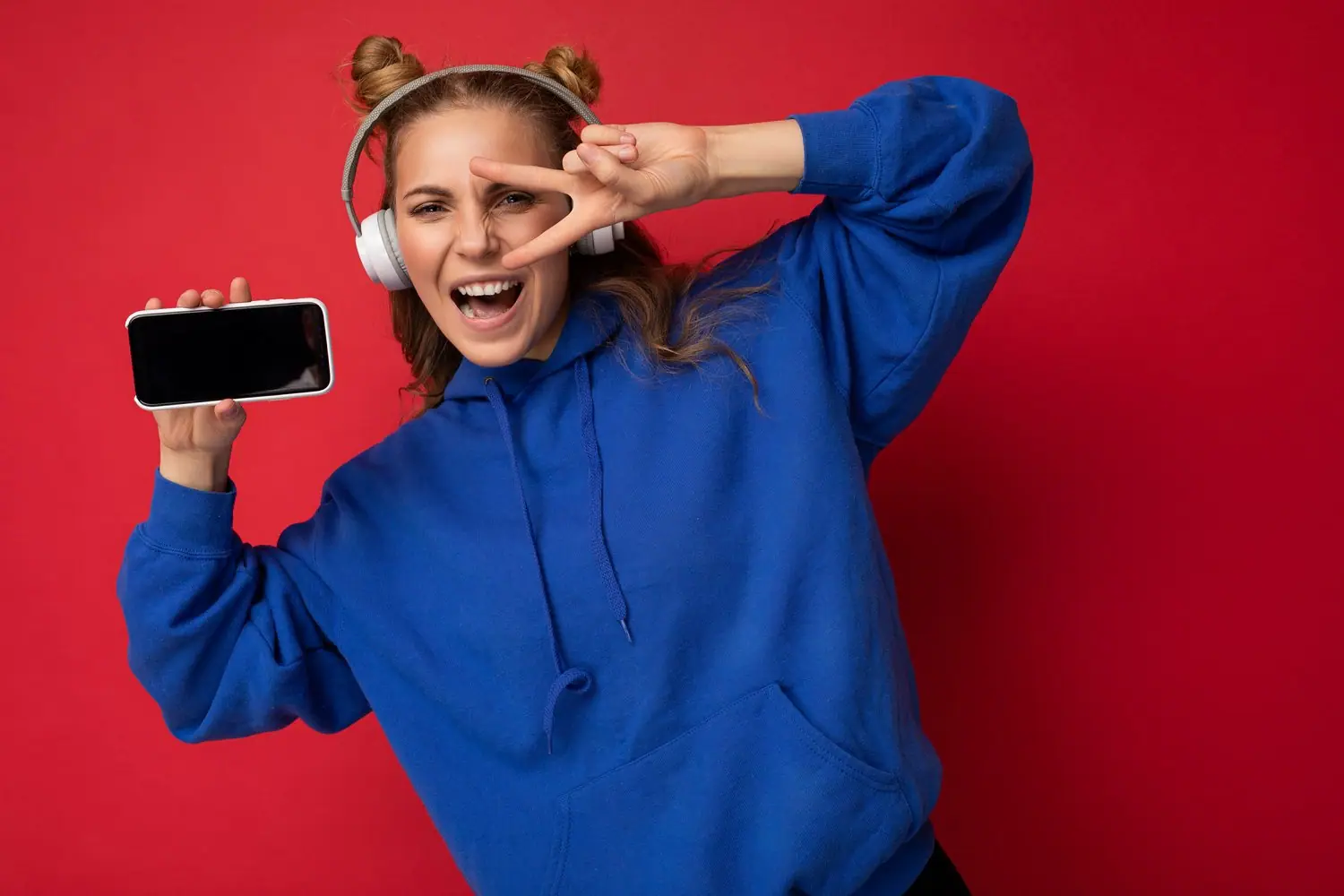 Platforma TikTok w strategii biznesowej - case studies polskich firm