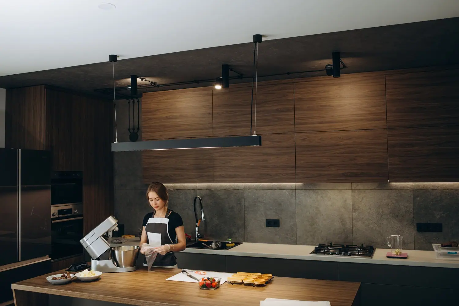Modele biznesowe dark kitchen - analiza rynku i rentowność (Biznes) (2025-07-21)