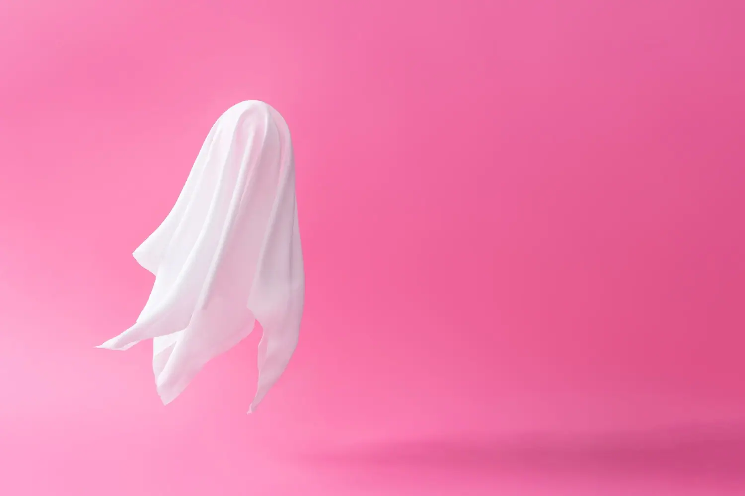 Modele biznesowe ghost brands - tworzenie i monetyzacja