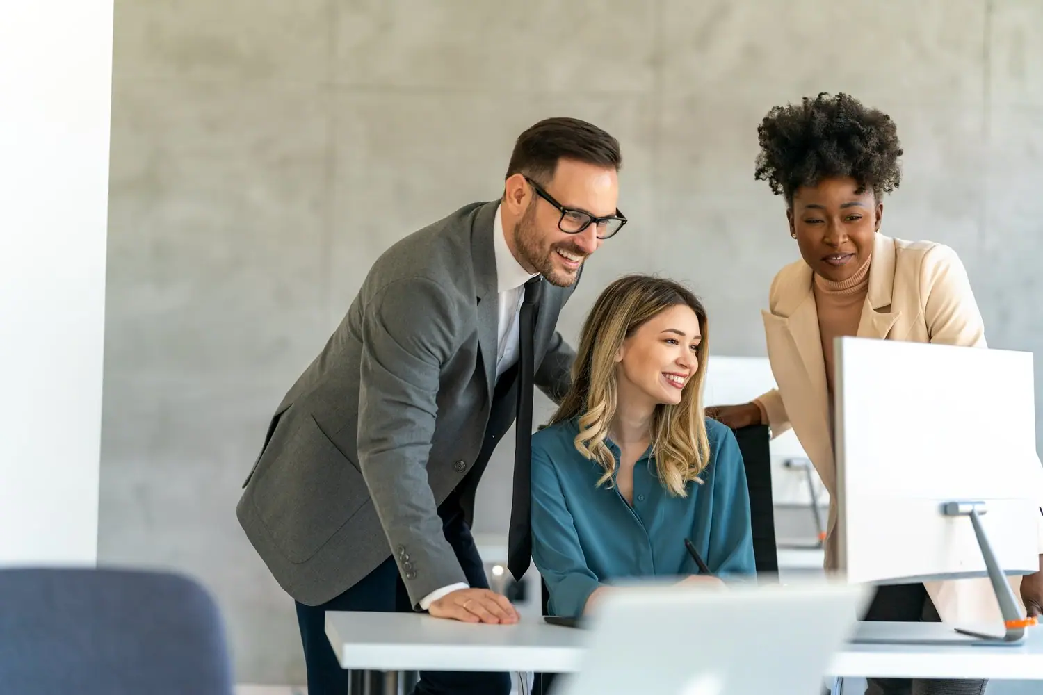 Strategia customer success w SaaS - implementacja i metryki