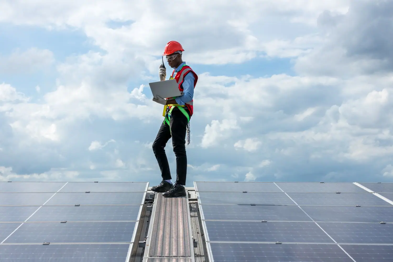 Kariera w branży renewable energy - perspektywy i wymagane kwalifikacje